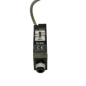 SMC 1/8” NPT 20mA 100V Pneumatic Reed Pressure Switch IS1000-N01S-X201 - Picture 1 of 6