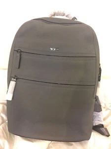 NUOVO ZAINO TUMI ALCOTT LANDON GRIGIO PELLE CIOTTOLO $1800 BORSA 16'' x 12'' x 6' - Foto 1 di 6