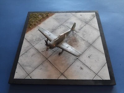 1/48 WWII europe airfield section diorama base cm 33x33x1,5 - Immagine 1 di 3