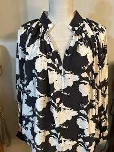 Top Blouse H & M Designer Black Cream Throw over Oversized Blouse Top Sz Large - Picture 1 of 5