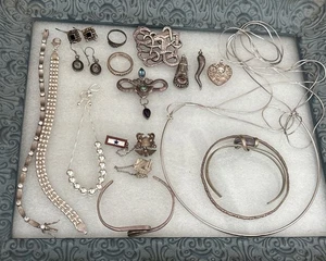 Sterling Silber Schmuck Konvolut tragbare Armreifen Halskette Ringe Ohrringe Pins 129g - Bild 1 von 20