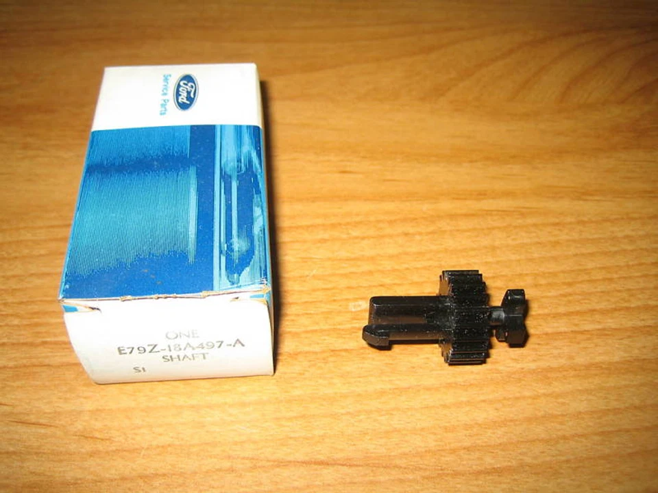 NOS 1987-1988-1989 Ford Aerostar Heater Air Outler Door Shaft - Image 1 of 1