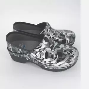 Dansko LT Pro Women's Twisty Patent Leather Nurse Medical Clogs Sz 6.5 US /37 EU - Picture 1 of 4