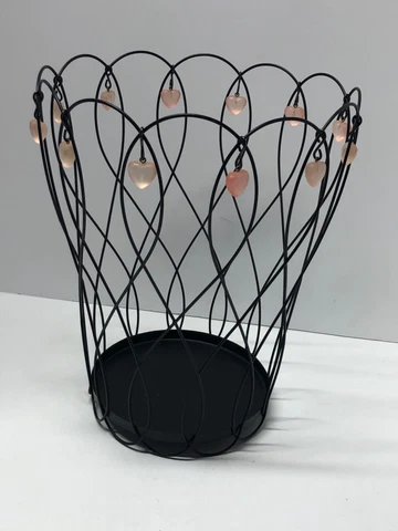 Vintage Wire Metal Mesh Waste Basket Trash Can Hearts Kathy Hatch OO La La SWEET Cover