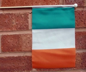 REPUBLIC OF IRELAND EIRE HAND WAVING FLAG medium 9" X 6" wooden pole flags IRISH - Picture 1 of 1