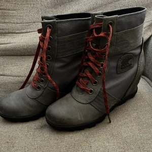 Sorel Boots Lexie Wedge NL3046-051 Gray Ankle Booties Women's 9 - Picture 1 of 11