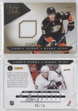 2010-11 Panini Luxury Suite Jersey Gold /10 Corey Perry #2
