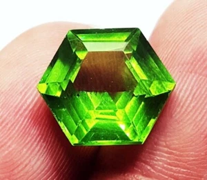 Piedras preciosas sueltas con forma hexagonal de peridoto natural de 9,50+ quilates certificadas - Imagen 1 de 6