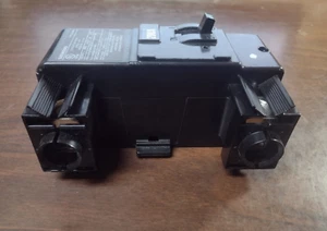 INTERRUPTOR PRINCIPAL SIEMENS MBK200A 200 AMP 2 POLOS 120/240 VOLTIOS EQ8695 NUEVO PARA LLEVAR - Imagen 1 de 7