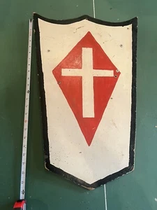 Knight Templar English (?) Wooden Shield Handmade Used LARP Cosplay Medieval - Picture 1 of 2