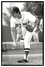 Mike Brown (1986) Boston Red Sox Vintage Baseball Postcard PCBR