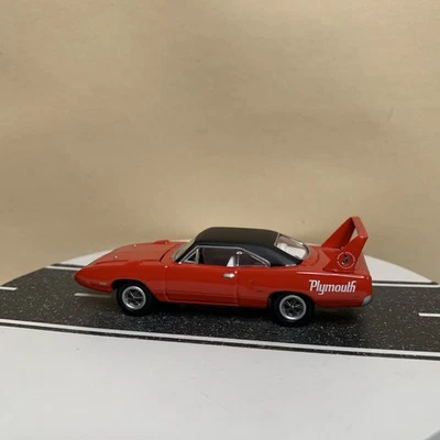 Johnny Lightning Muscle Cars USA 1970 Plymouth Superbird Red/Black Roof 1:64 NM - Image 1 of 4