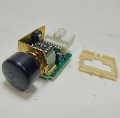 1997 - 2001 年雷克萨斯 ES 300 Dash 车内灯调光开关 Knob — 第 1/2 张图片