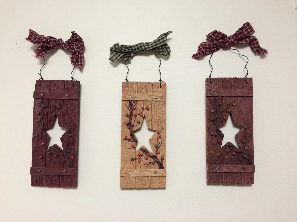 Primitive Country Star Vine Berry Folk Art Plaid Bow Hanging Wall Decor Trio - Image 1 of 1