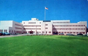 Cartolina Phoenix Arizona US Veterans Administration - Foto 1 di 2
