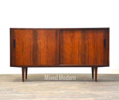 Poul Hundevad Mid Century Modern Rosewood Sideboard Credenza Cover