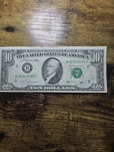 1988 A $10 Ten Dollar Hamilton Bill Note B82319195 C - Picture 1 of 3