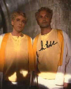 Doctor Who Autograph: SION TUDOR OWEN (The Mysterious Planet) Signed Photo - Picture 1 of 1