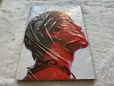 Monsta X Joohoney LIGHTS 1st Mini Album Version 2 SEALED / UNGEÖFFNET - Bild 1 von 2