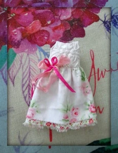 PULLIP or BLYTHE DOLL DRESS - delicate embroidered heart bodice & layered skirt - Picture 1 of 4