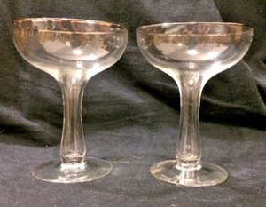 25th Wedding Anniversary Glasses Silver Wording Pair  - Picture 1 of 4