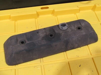 1996-1998 Chevrolet C1500 4.3L OEM RH passenger side valve cover 96 97 98 - Image 1 of 4