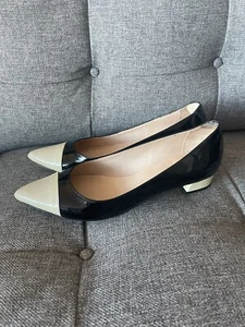 Kate Spade New York Patent Leather Cap Toe Pump - Black/Cream US 6 - Picture 1 of 8