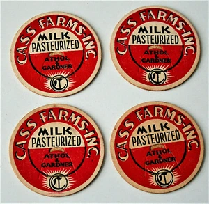 Tapa de botella de leche pasteurizada Cass Dairy Farms 4 NOS 1950s Athol & Gardner - Imagen 1 de 3