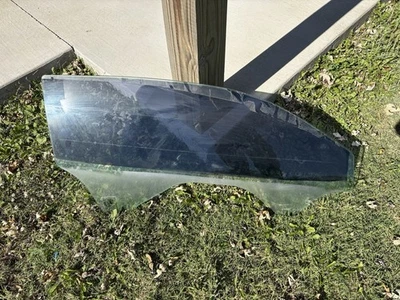 ⭐2016-2024 Chevrolet Camaro cupé puerta de paso delantera derecha ventana vidrio OEM LOTE2644 Foto 1 de 2