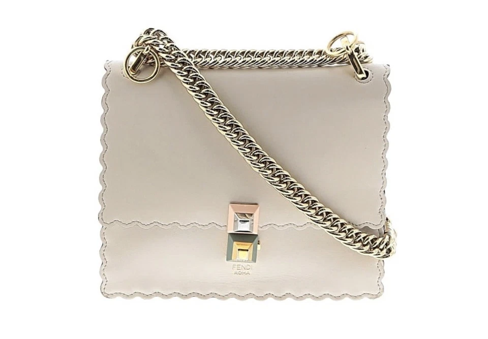 FENDI 小号扇贝 Kan I 斜挎包象牙色浅牛皮包 — 第 1/4 张图片