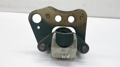 2004 Polaris Sportsman 700 #2 правый передний тормоз суппорт в сборе 1910682 - Изображение 1 из 4