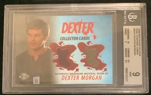 Carta Costume Dexter Morgan 2009 Dexter Duel PSA 9 Breygent - Foto 1 di 3