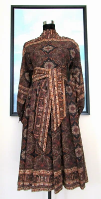 Vestido Medallón De Colección Años 80 Inspirado en YSL Jacques Molko Paris Lana Paisley S Foto 1 de 4