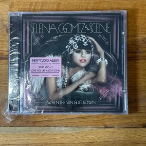 Selena Gomez & The Scene - When The Sun Goes Down CD 2011 Pop Hollywood - Foto 1 di 2