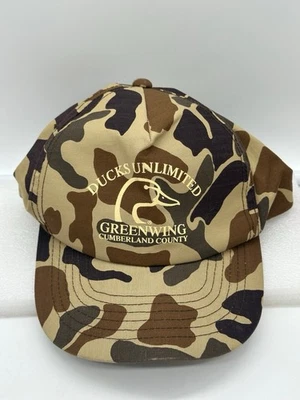 Ducks Unlimited Vintage Camuflaje Snapback Ala Verde Condado de Cumberland, Carolina del Norte Foto 1 de 4