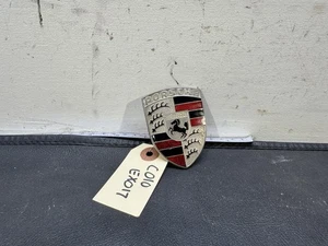 Porsche 944 Emblem  - Bild 1 von 2