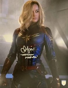 Foto oficial Pix 11x14 firmada/inscrita de Brie Larson “Capitana Marvel” - Imagen 1 de 3