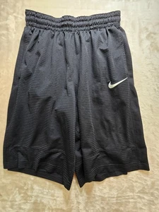 Nike Shorts Mens Medium Black Gym Workout Athletic 11" Inseam Basketball - Picture 1 of 9