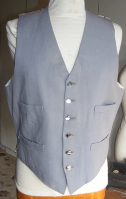 Vintage graue Wollweste 40er/50er Jahre vier Fronttaschen perlmuttfarbene Knöpfe 40" - Bild 1 von 4