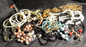 Vintage to Now Beaded Jewelry Lot. Wear Resell Craft.  Necklaces And Bracelets - Picture 1 of 12