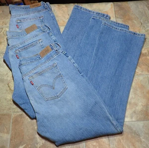 Mixed Lot of 3 Levi's 505 515 Stretchy Denim Blue Jeans Women’s Size 8 (32x29) - Picture 1 of 23