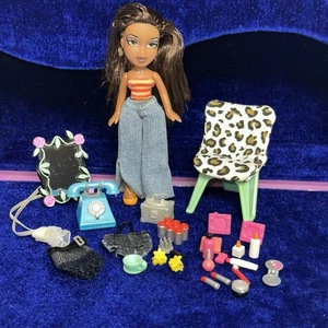 Lil' Bratz Fashion Tote SASHA Doll Outfits Accessoires Stuhl MGA 2002 - Bild 1 von 16