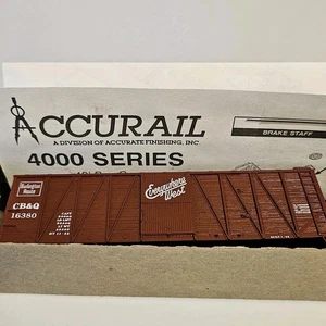 Accurail HO C.B.& Q Burlington 40' O.B. Box Car Kit 4214 - Picture 1 of 8
