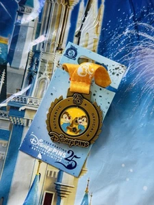 2025 Disney Parks Chip & Dale Pin Trading Medal 25th Anniversary LE 4000 AS IS - Picture 1 of 1