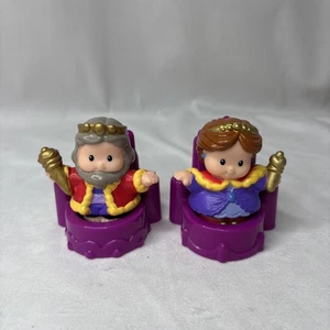 Fisher Price Little People 2002 Lil Kingdom Castle King Queen Thrones - Picture 1 of 6