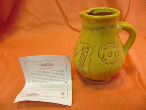 5 3/8" WILLIAMSBURG RESTORATION SLIP WARE JUG WITH HANDLE EM 1792 - Picture 1 of 4