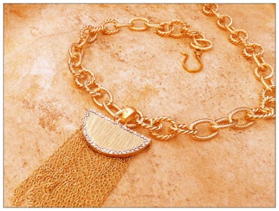 Collar Aimee Fuller Lujo Oro 24K Superposición Borla Estrás Alta Costura Cepillado Foto 1 de 4