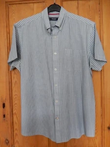 'Maine New England' Blue & White Short Sleeve Striped Shirt - Size Medium - Picture 1 of 3