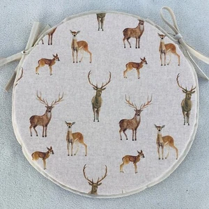 A SET OF 4 COUNTRY STAGS & DEER ROUND TIE ON CHAIR SEAT PADS 14” (36cms) Wide - Picture 1 of 4