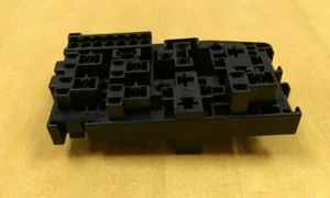 Lexus LS460 07-17 LS600h 08-16 Block Assembly Relay 82660 50030 - Picture 1 of 4